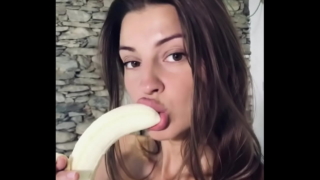 Banana deepthroat!